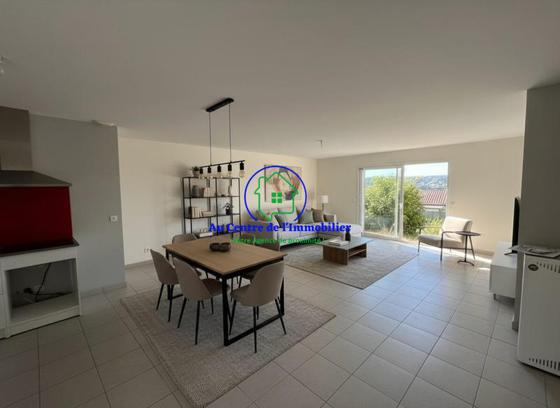 Maison - 92 m² - 5 pièces