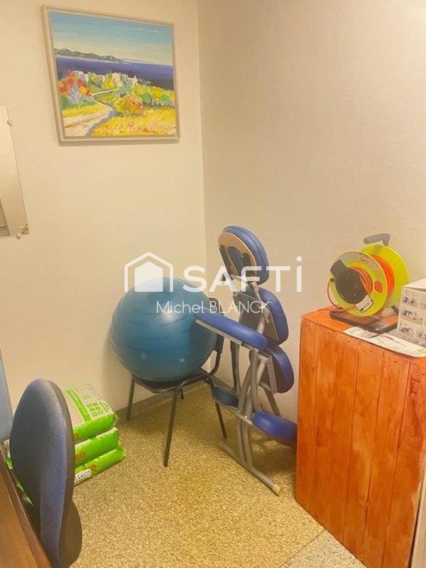 Local commercial - 92 m² - 9 pièces