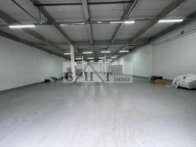 Entrepôt - 506 m²
