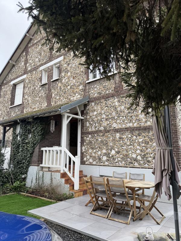 Maison - 100 m² - 4 pièces