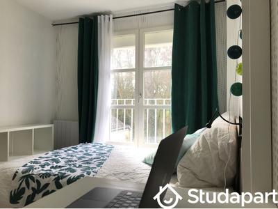 Chambre - 9 m² - 1 pièce