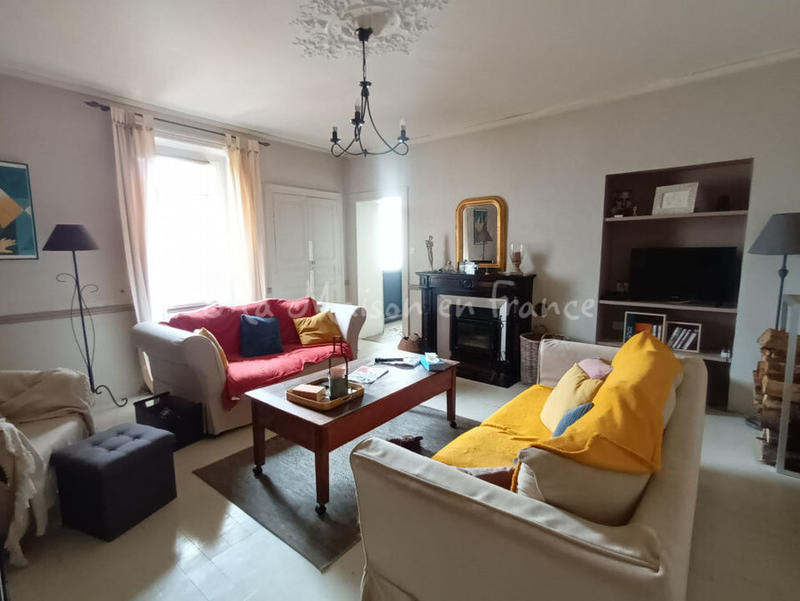 Propriété - 357 m² - 14 pièces