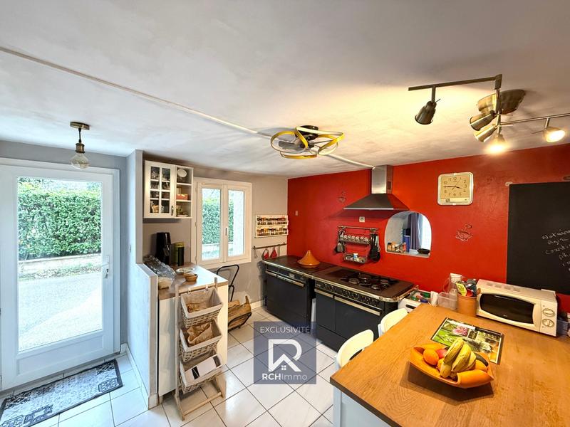 Maison traditionnelle - 94 m² - 4 pièces