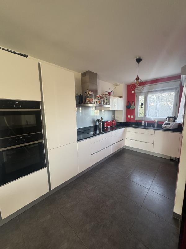 Maison - 103 m² - 4 pièces