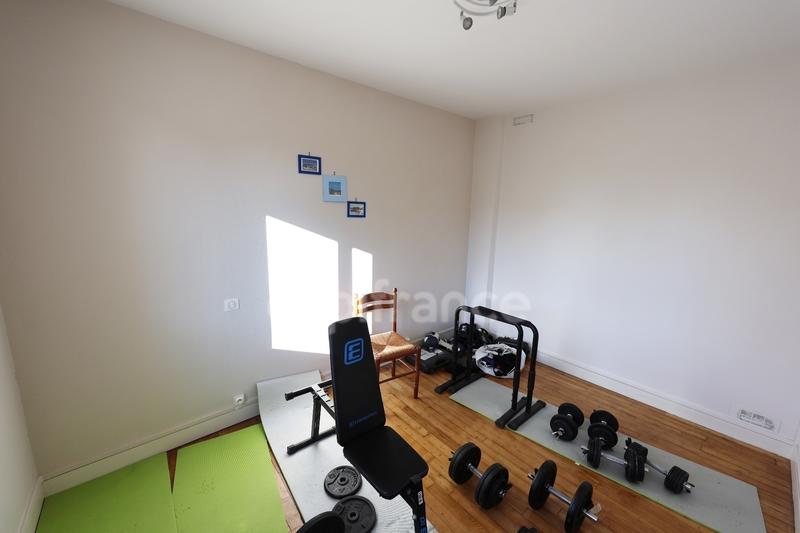 Fonds de commerce - 320 m²