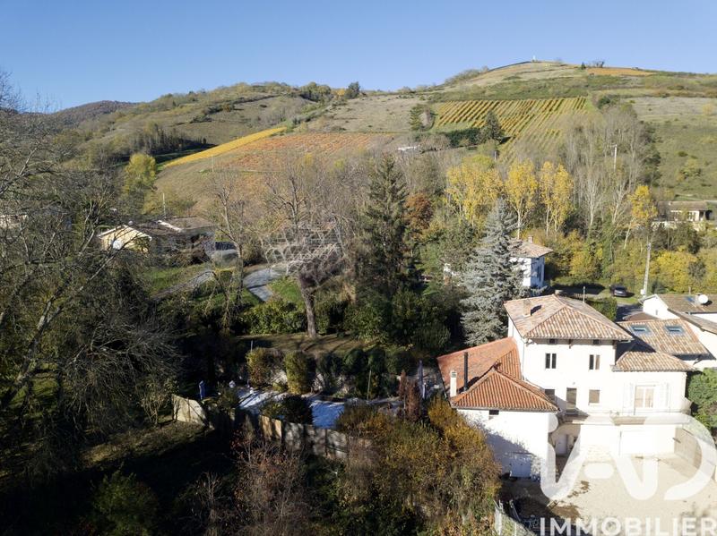 Maison - 272 m² - 5 pièces