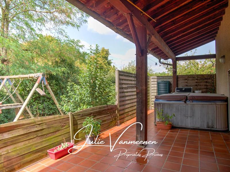 Maison - 248 m² - 7 pièces