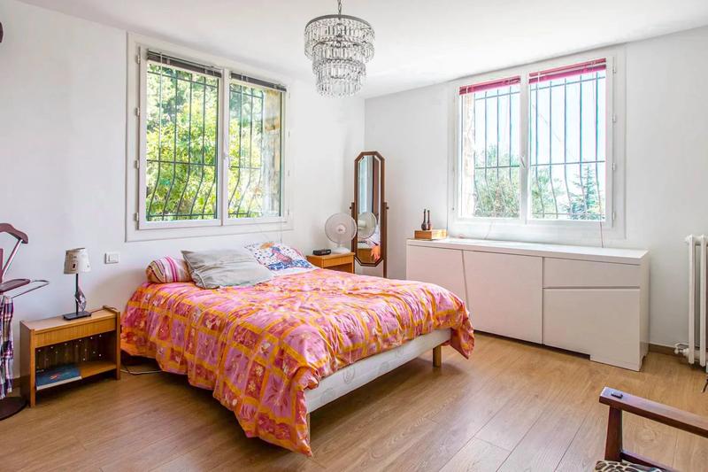 Villa - 260 m² - 8 pièces