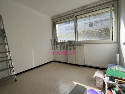 Appartement - 95 m² - 5 pièces