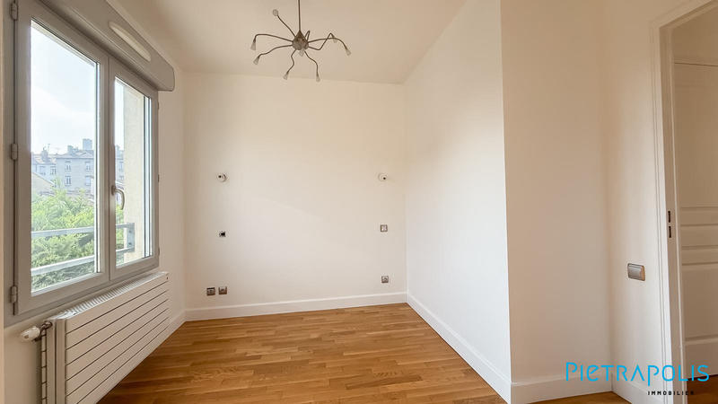 Maison - 142 m² - 6 pièces