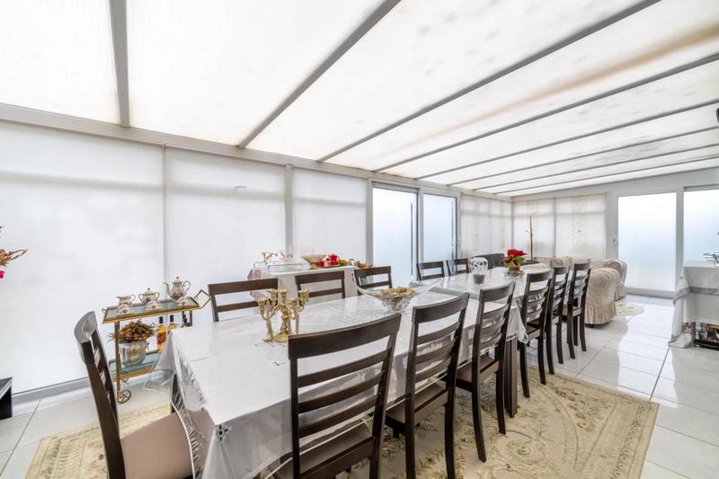 Appartement - 140 m² - 6 pièces