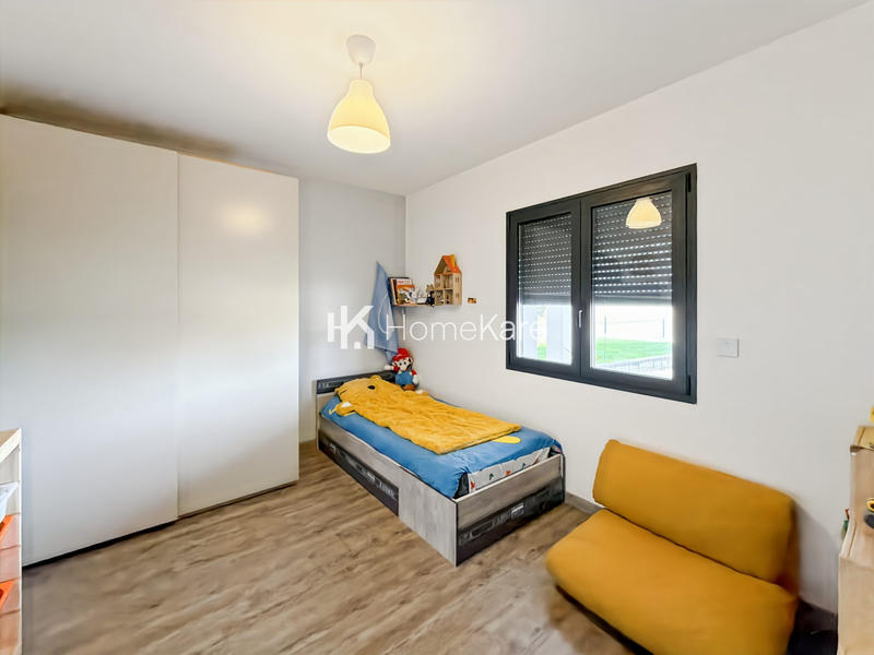 Maison - 140 m² - 5 pièces