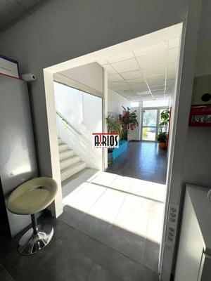 Bureau - 404 m²