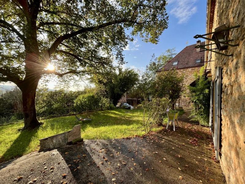 Maison - 269 m² - 10 pièces