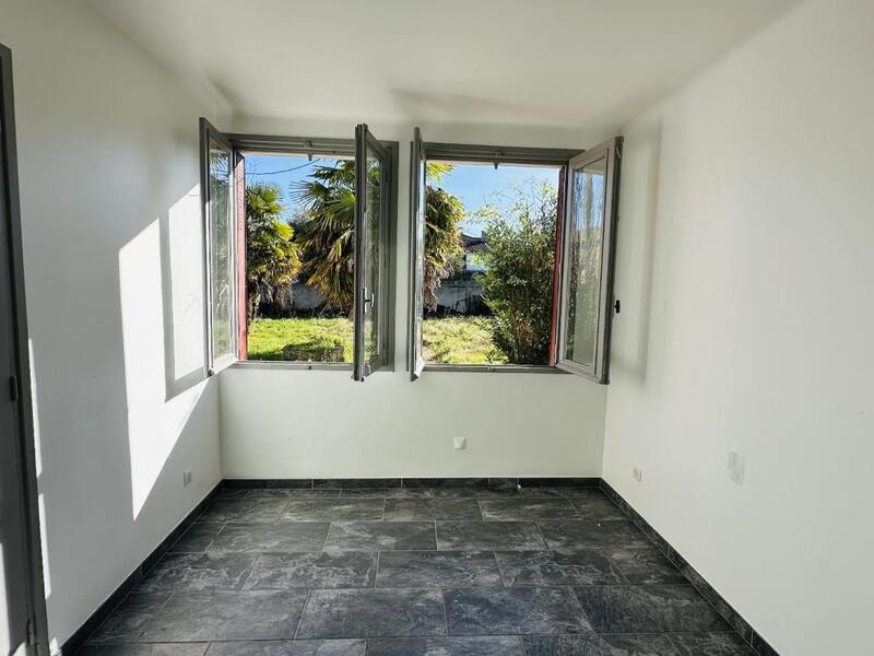 Maison en pierre - 160 m² - 8 pièces