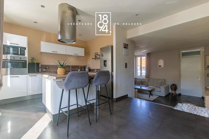 Maison - 114 m² - 3 pièces