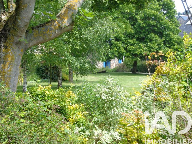 Maison - 554 m² - 18 pièces