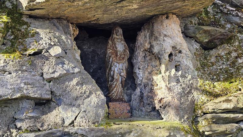 Maison en pierre - 92 m² - 2 pièces