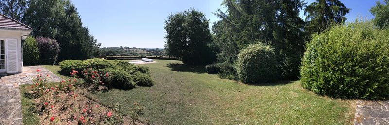 Maison - 224 m² - 7 pièces