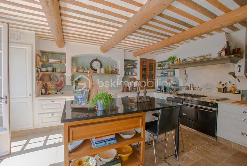 Maison - 292 m² - 7 pièces