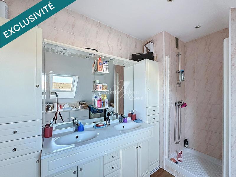 Maison - 94 m² - 5 pièces