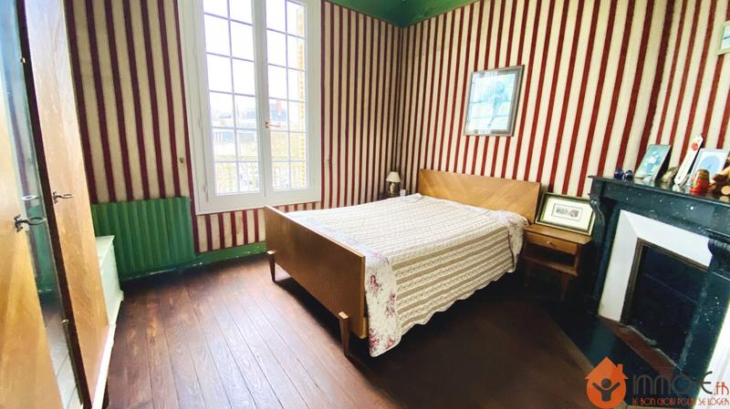 Maison - 200 m² - 7 pièces