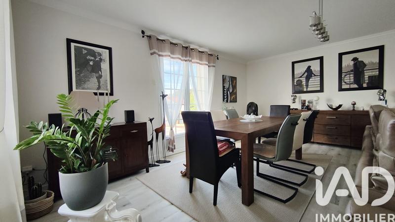 Maison - 122 m² - 5 pièces