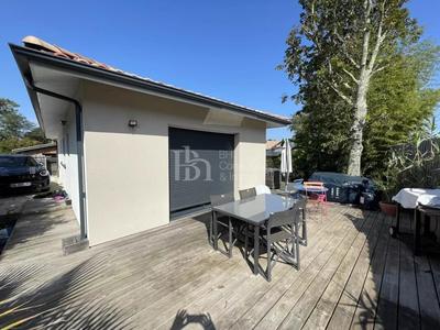 Maison - 83 m² - 4 pièces