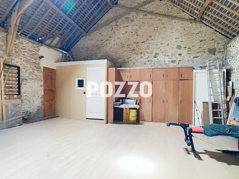 Maison - 180 m² - 7 pièces