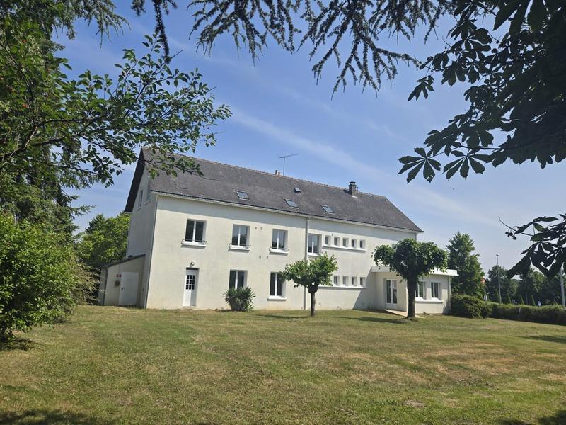 Hôtel particulier - 360 m² - 20 pièces