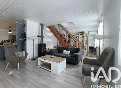 Maison - 213 m² - 8 pièces