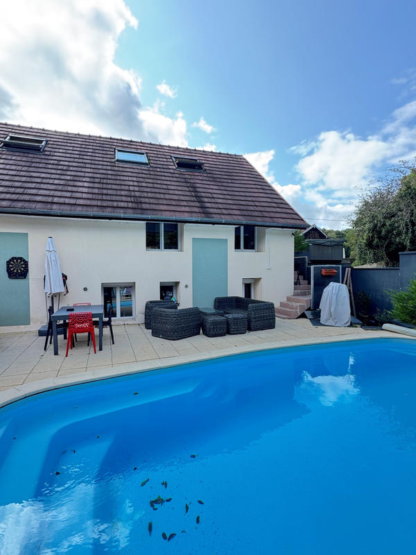 Maison - 172 m² - 7 pièces