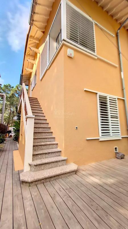 Maison - 158 m² - 7 pièces