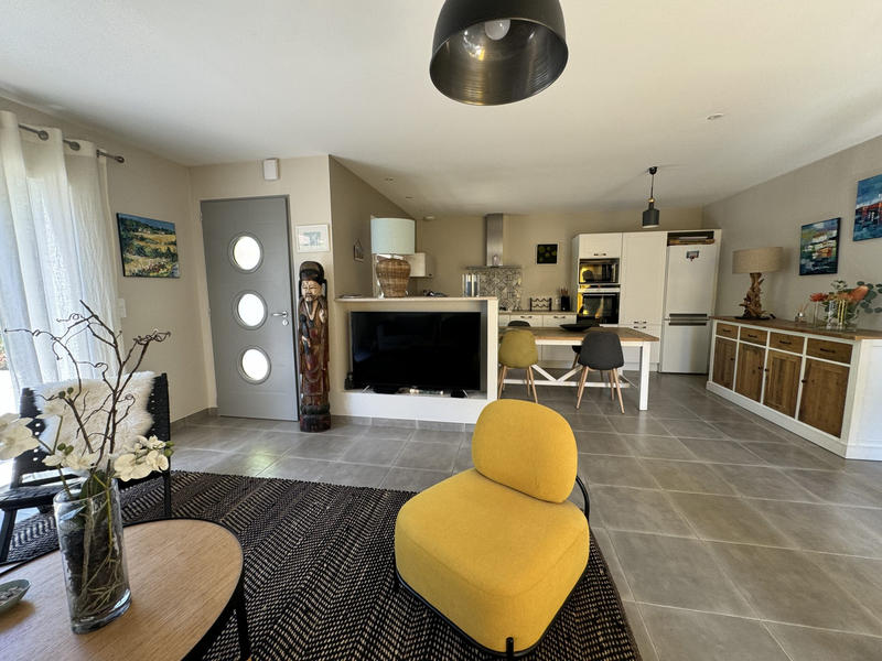 Maison - 96 m² - 4 pièces