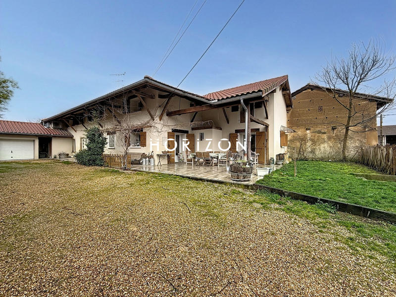 Maison ancienne - 170 m² - 7 pièces