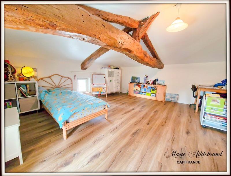 Maison en pierre - 162 m² - 7 pièces