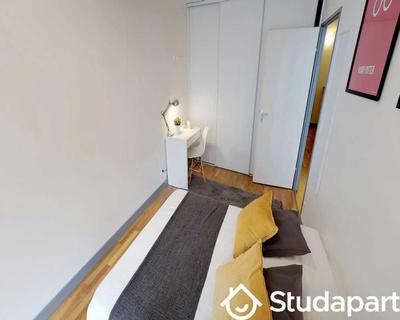 Chambre - 70 m² - 1 pièce