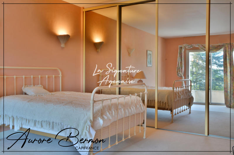 Villa - 305 m² - 7 pièces