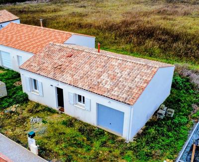 Maison traditionnelle - 67 m² - 3 pièces