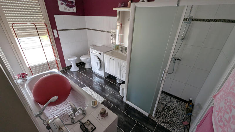 Maison - 92 m² - 5 pièces