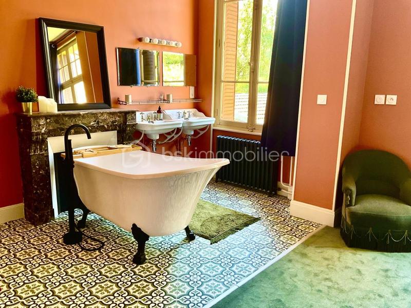 Maison de maîtres - 480 m² - 9 pièces