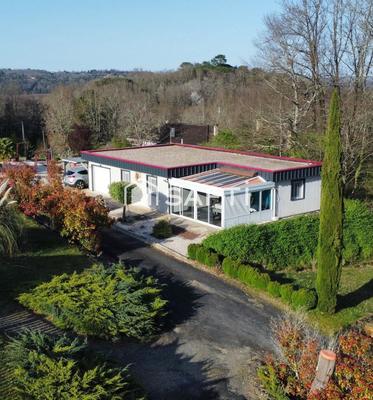 Maison - 86 m² - 4 pièces