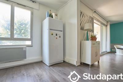 Chambre - 14 m² - 1 pièce