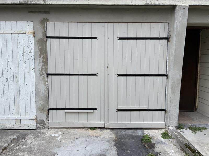 Parking / Garage - 13 m²