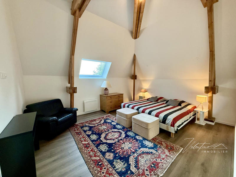 Maison - 277 m² - 8 pièces