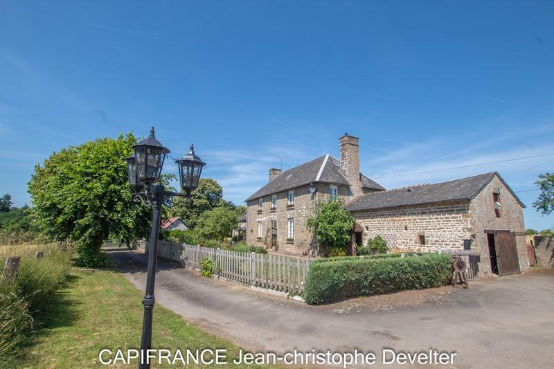 Propriété - 187 m² - 8 pièces