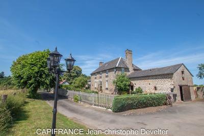 Propriété - 187 m² - 8 pièces