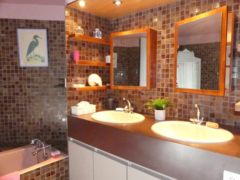 Maison - 220 m² - 9 pièces