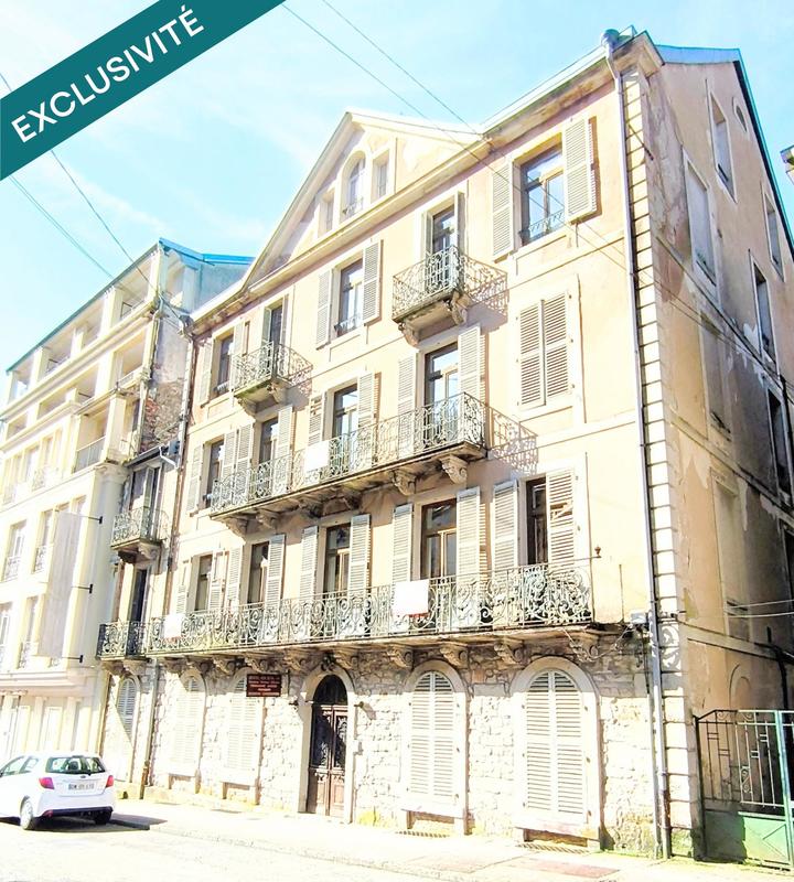 Local commercial - 1 080 m² - 34 pièces