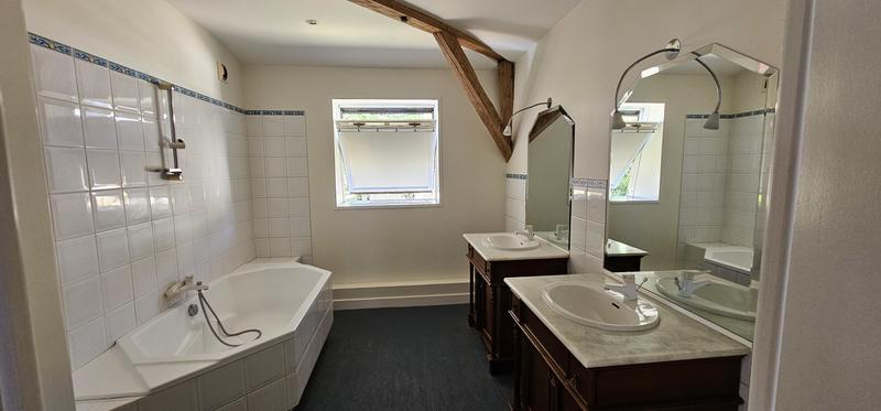 Appartement - 114 m² - 4 pièces